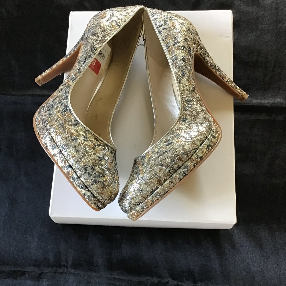 NWB - NINE WEST NWROCHA SHOES , SIZE 8 MEDIUM HEELS